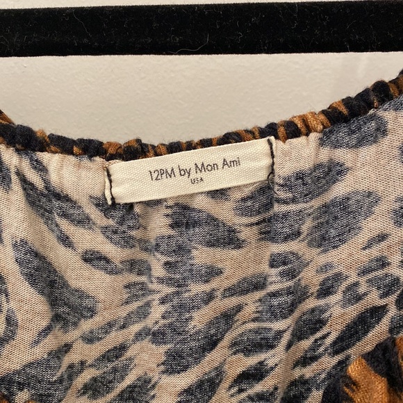 Adorable Girls Romper - Picture 3 of 3